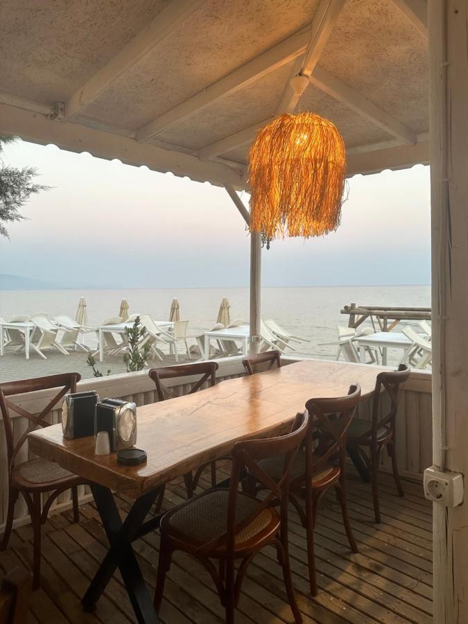 Apelles Butik Otel Сеферихисар Екстериор снимка