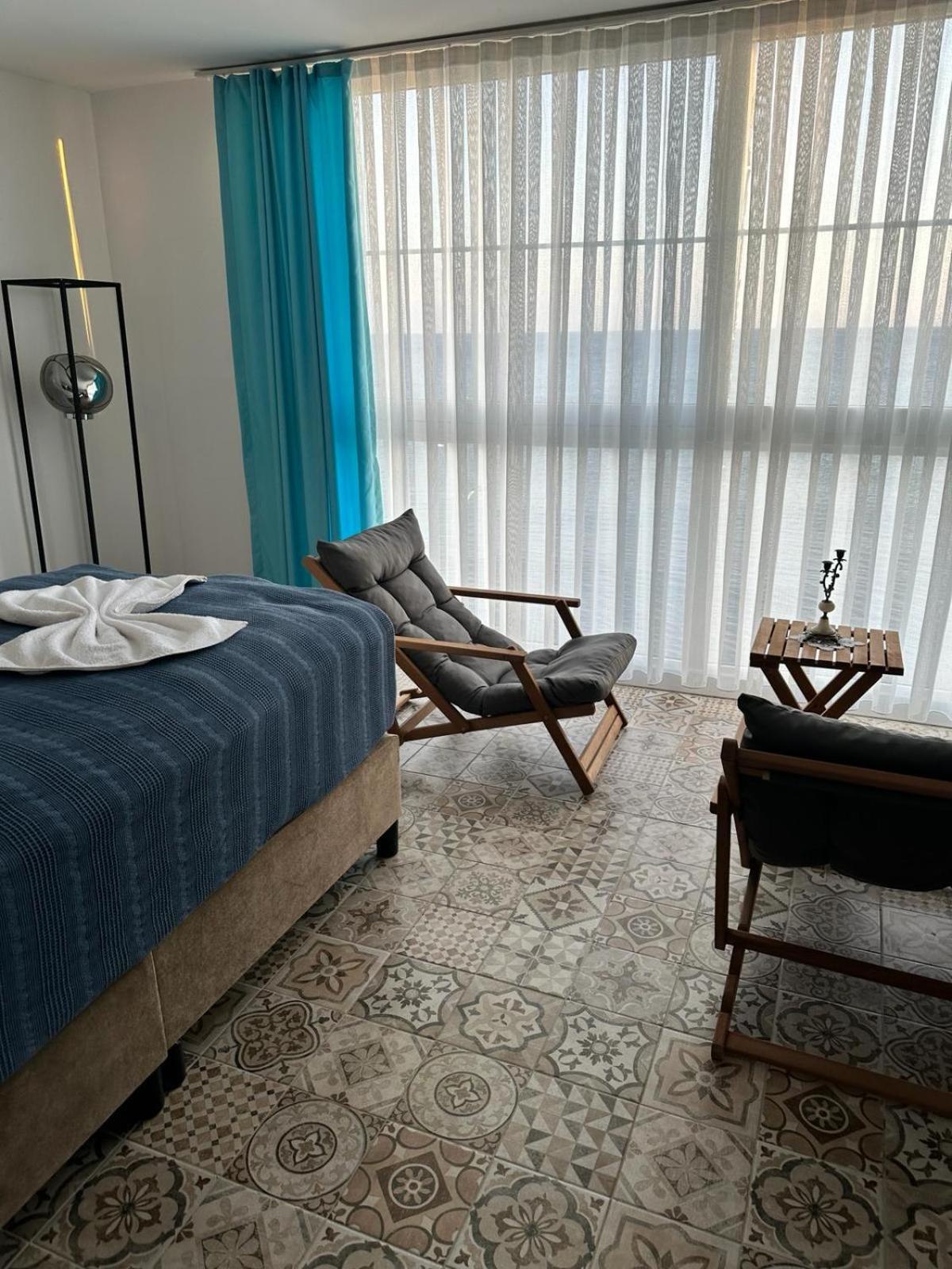 Apelles Butik Otel Сеферихисар Екстериор снимка